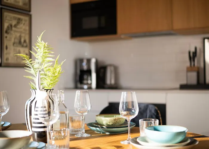 Elegancki 3city Blisko Rzeki W Gdansku By Renters * غدانسك