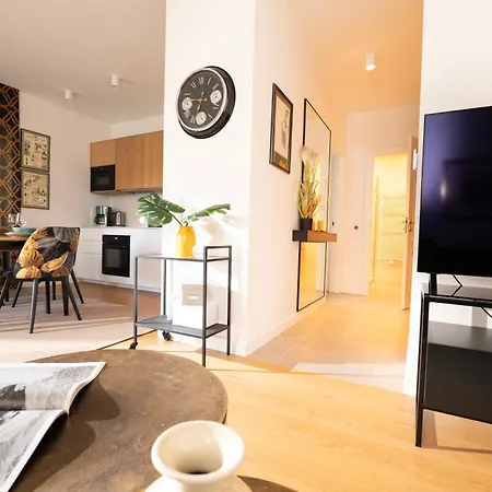 Elegancki 3city Blisko Rzeki W Gdansku By Renters Appartamento Danzica