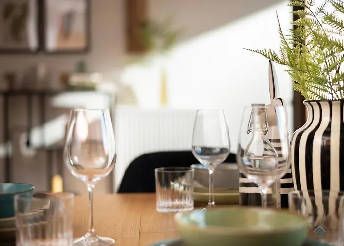 Elegancki 3city Blisko Rzeki W Gdansku By Renters Apartman Gdańsk