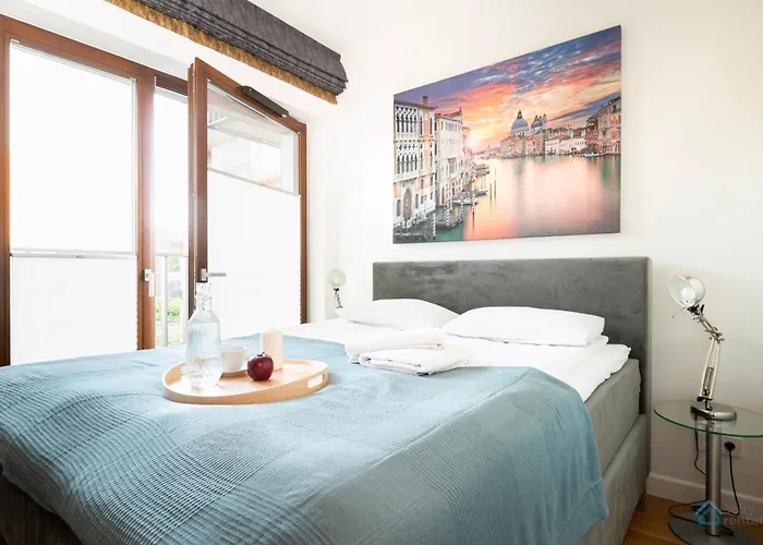 Elegancki 3city Blisko Rzeki W Gdansku By Renters Apartman Gdańsk